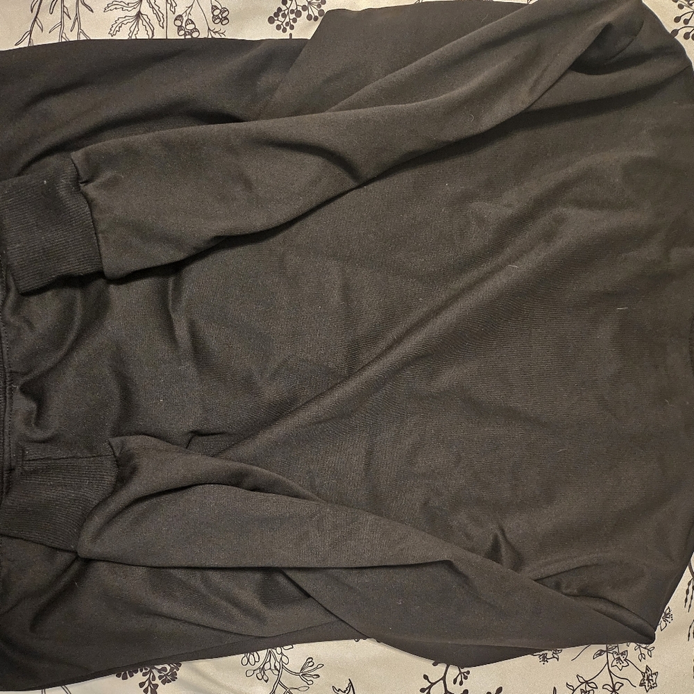 Sweatshirt - Picture 2 of 2